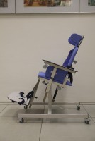 Учебное место учащегося с нарушением ОДА (р. гр. 1,15-1,6 м, столешница из фанеры) - fgospostavki.ru - Донецк